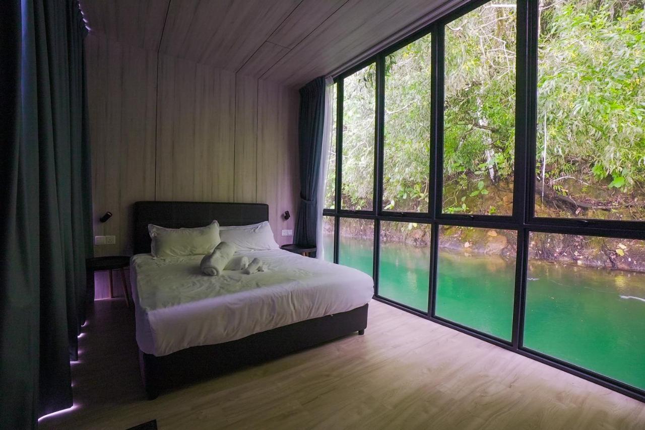 Roxy Tasik Biru Resort City Bau Exterior foto